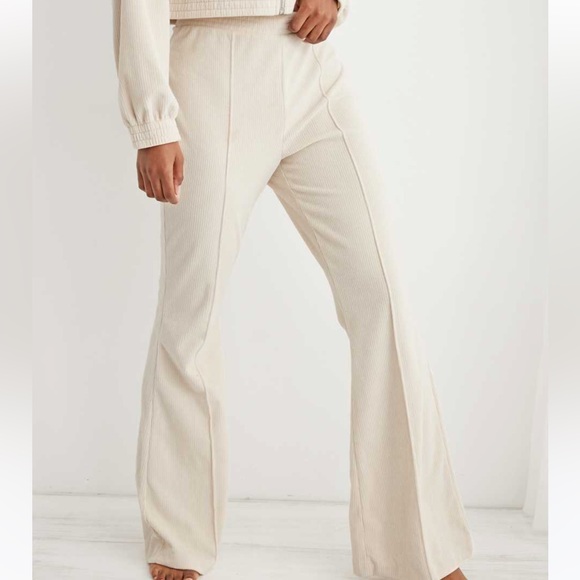 Arie Cream Groove-on Velor Pants - Picture 3 of 4